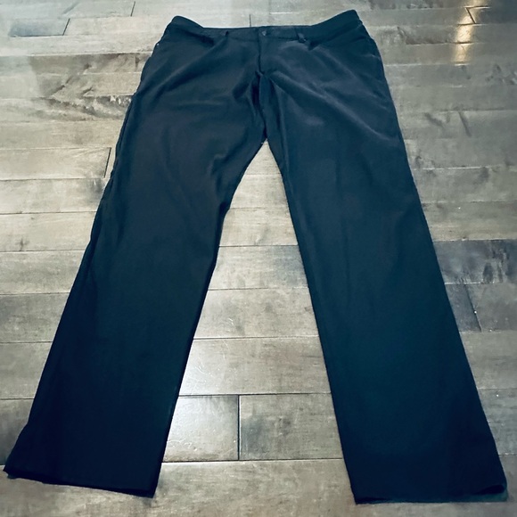 Like New Men’s 36x31 Black Lululemon ABC Slim-Fit 5 Pocket Pant Warpstreme - Picture 1 of 8